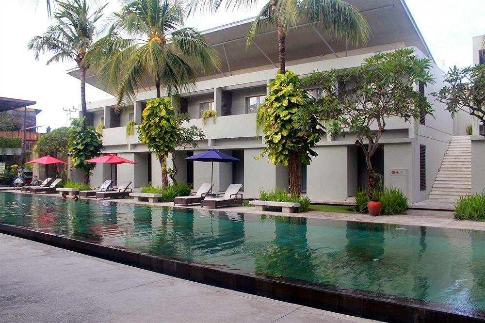 Oyo Flagship 760 Oasis Kuta Hotel Kuta  Exterior photo