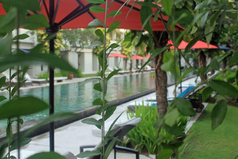 Oyo Flagship 760 Oasis Kuta Hotel Kuta  Exterior photo